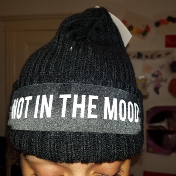 Zara Womens Hat Not In The Mood 